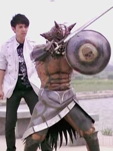 铠甲勇士2队追附身体